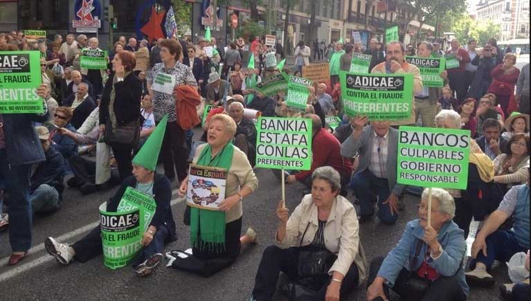 Manifestación de afectados por las preferentes de Bankia.