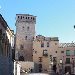 Fundación Caja Segovia: débil y deficitaria