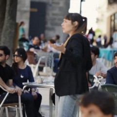 Políticos veloces, profesionales reciclados y niños embadurnados