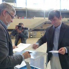 Matilla arrasa entre los estudiantes,  último entre los cátedros