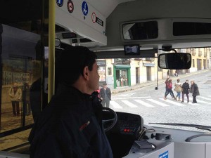 El conductor estará aislado y deberá pasar un control antes de arrancar.
