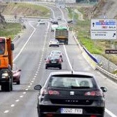 De traca: el PP licita desdoblar la SG20 y el PSOE se paga una merendola