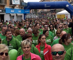 Asoc-cáncer-Marcha-salida1(p)