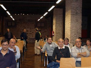 Carga-y-Descarga.-público-reunión4(g)