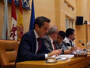 Pleno.-Bayón,-Reguera,-Luquero,-otros1(g)