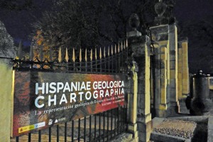 Cartel anunciador de la exposición ‘Hispaniae Geologica Chartographia’, en el alcázar de Segovia.