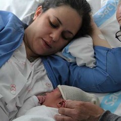 Gael, el primer recién nacido segoviano de 2024, de los más tardíos de Castilla y León