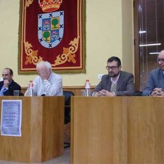 Una quinceañera gana el Premio de Poesía Gil de Biedma