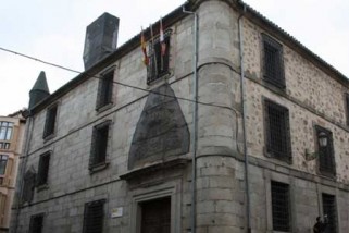 Polémica por la retirada del anuncio de un acto sobre Palestina en la Biblioteca Pública