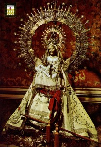 Tarjeta postal Virgen de la Fuencisla; Domínguez 1965.
