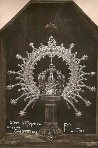 Corona canónica de la Virgen de la Fuencisla, foto Unturbe, 1916.
