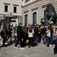 Diputados de cuarta fila, Cagancho y charlas con un rombo