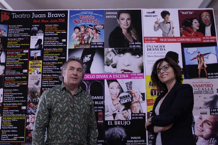 Marco Costa y Sara Dueñas en la presentación de la programación del Juan Bravo.