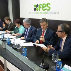 Treinta empresas acuden a la II Feria del Empleo, Tándem