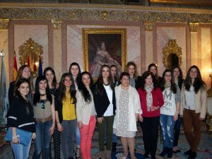 Alcaldesa-y-damas-fiestas-grupo1(g)