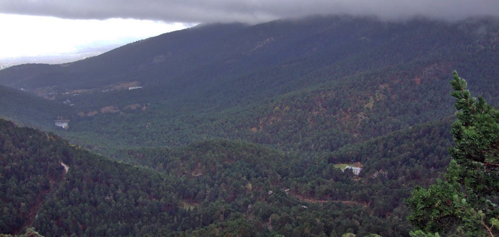 Valle de la Fuenfría, desde la ‘Carretera de la República’.
