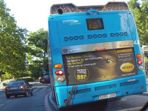 Los vehículos más antiguos comienzan a romperse a trozos.