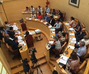 Hemiciclo-pleno-4℗