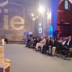 La Junta concede tres grados y un master para IE University