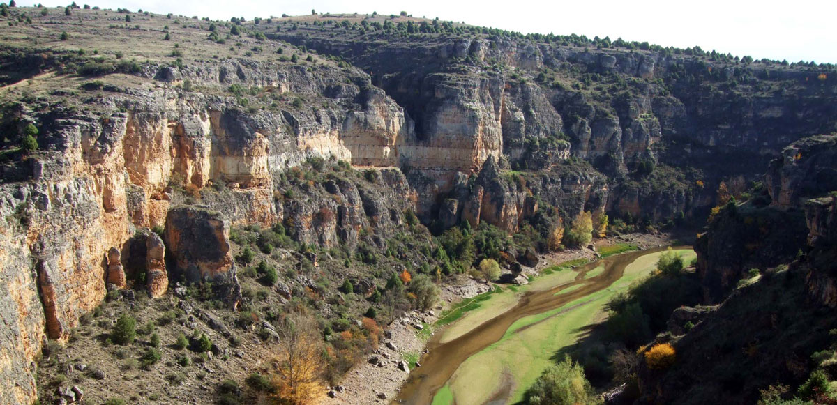  ‘…castillos naturales, de roca descompuesta…’, hoces del río Duratón, Segovia.