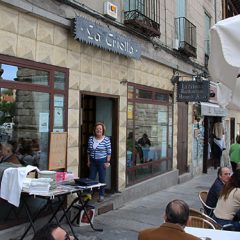 Cierra La Criolla y Cándido, propietario del inmueble, planea ampliar