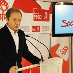 Paso firme, mirada larga