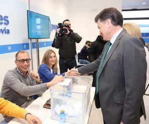 161219-pp-eleccion-compromisarios-vazquez1p