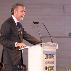 A favor de la libertad de empresa y del diálogo social 