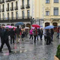 Ancianos de jardín, turistas de castillo y los dineros de otros