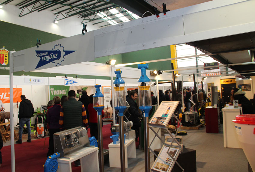 Fuentepelayo, el Ángel de la feria Acueducto2