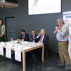 Ejecutivos veteranos asesorarán a estudiantes para proyectos empresariales