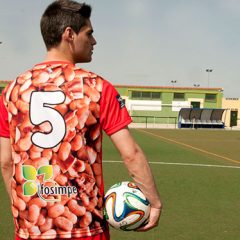 Haciendo patria: el CD La Granja lleva los judiones a su camiseta