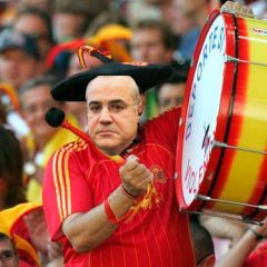 La Roja y Llarena “el del bombo”