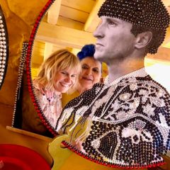 Martínez de Irujo y los platos de Brieva de Lucía Bosé