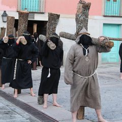 Viernes Santo, los que salen y los que no