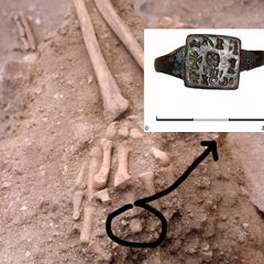 Hallan vestigios cristianos en sepulturas del siglo VII