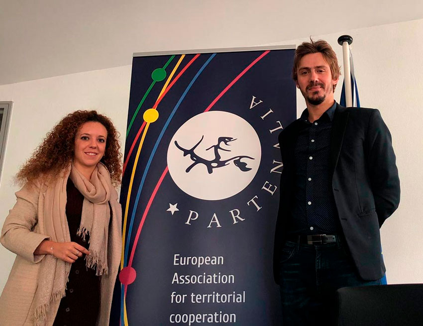 Otero en Bruselas, la foto de la polémica.