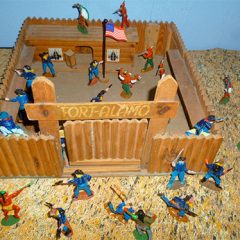 Del fuerte al Scalextric terminando en el barco pirata de Playmobil