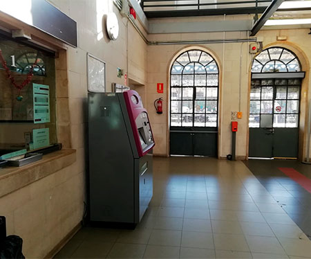 La Estacion De Segovia Mantiene La Venta Presencial De Billetes Acueducto2