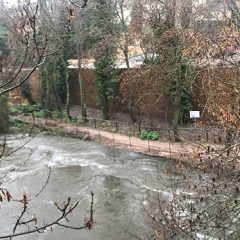 El río Eresma entra en nivel rojo en Segovia