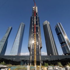 IE University abrirá en septiembre su rascacielos universitario de Madrid