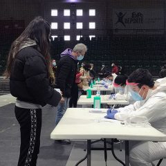 La unidad móvil de detección de covid realiza 77 tests en La Granja con 9 positivos