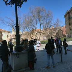 ¿Y esos de qué partido son?