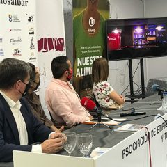 La gira promocional del himno “Vámonos al bar” llega a Segovia