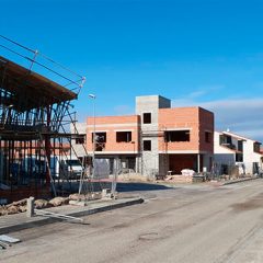 Navalmanzano recomienda agua, linterna y radio en casa por la guerra en Irán