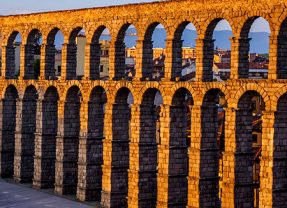 Gobierno, Junta y Ayuntamiento retoman la colaboración para conservar el Acueducto