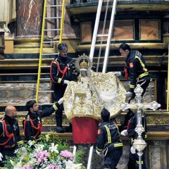 La imagen de la virgen de la Fuencisla se instala en la Catedral