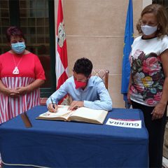 Honores por partida doble para Javier Guerra