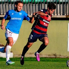 A la Segoviana se le hace de noche y encaja la primera derrota en casa