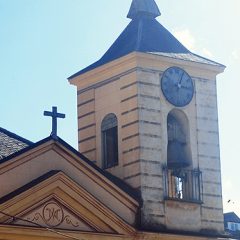 El último relojero: La Granja digitaliza el reloj del campanario de Los Dolores